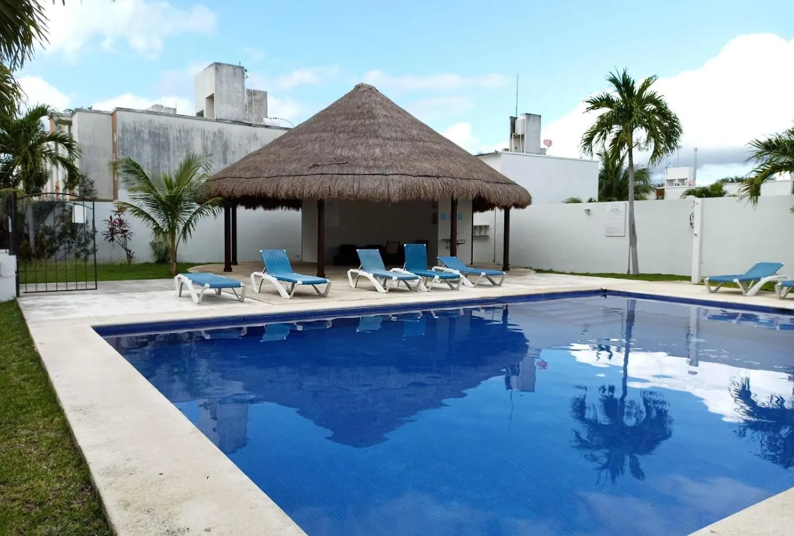 Residencia Mejia Villa Playa del Carmen 0*,